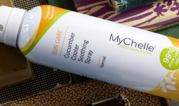 The Cucumber Cooler Soothing Spray is 99% aloe leaf juice, with the added nutritious edge of cucumber, algae & arnica extracts. Use it to soothe & moisturize sun-exposed skin.